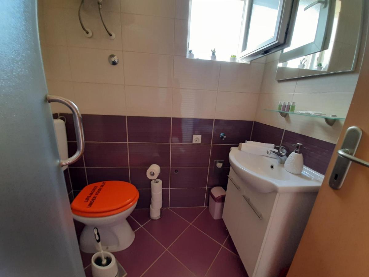 Appartement Holiday Beach House à Grebaštica Extérieur photo
